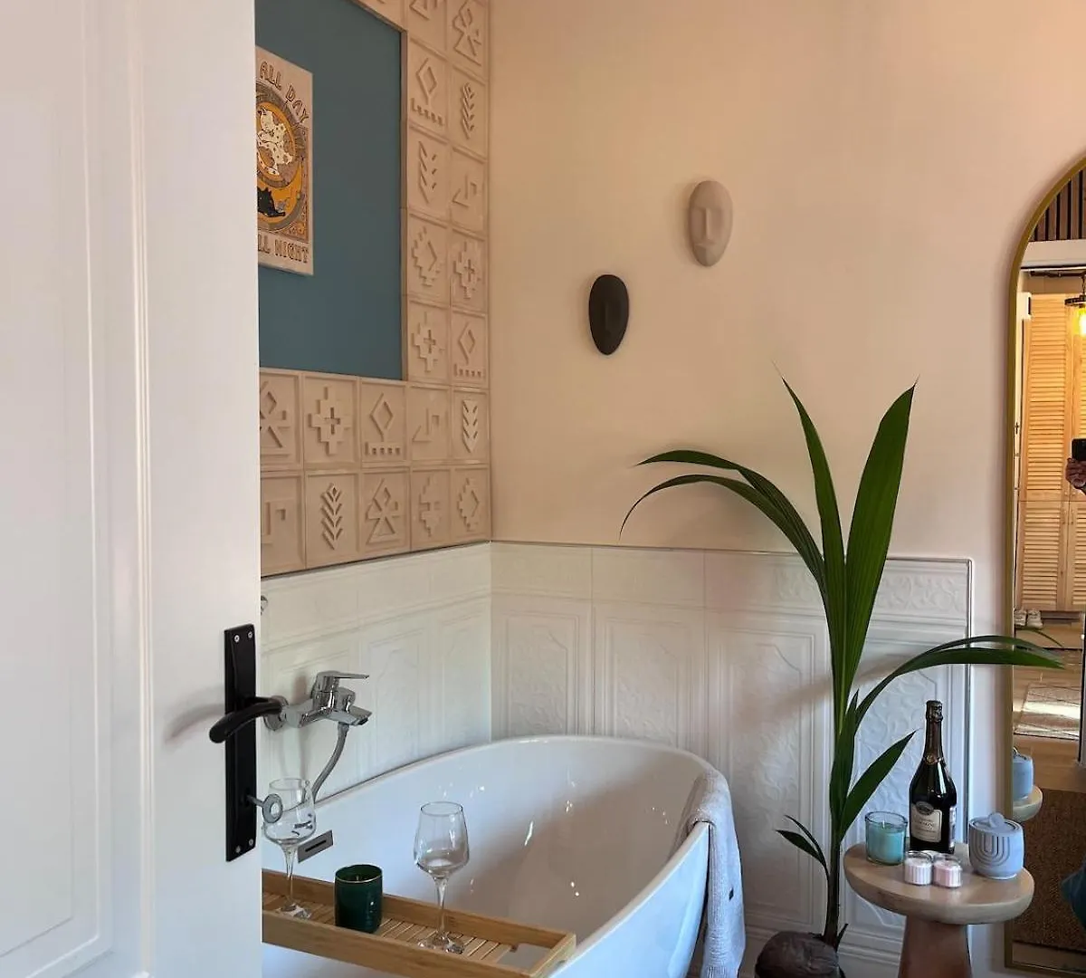 Rum Otto Enjoy Relax 30 Sec To Taksim Bathtub Istanbul